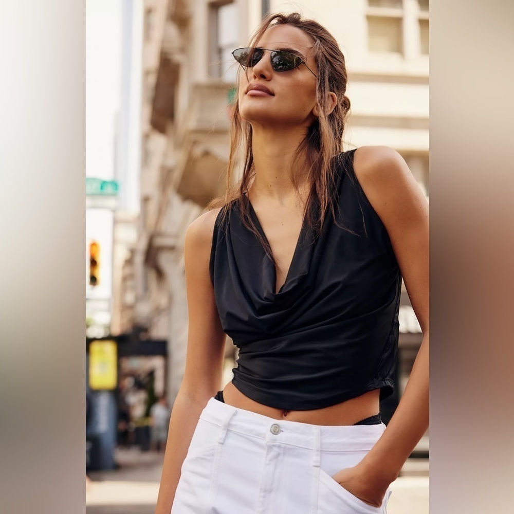 New Free People City Nights Tuck In Top black size XS